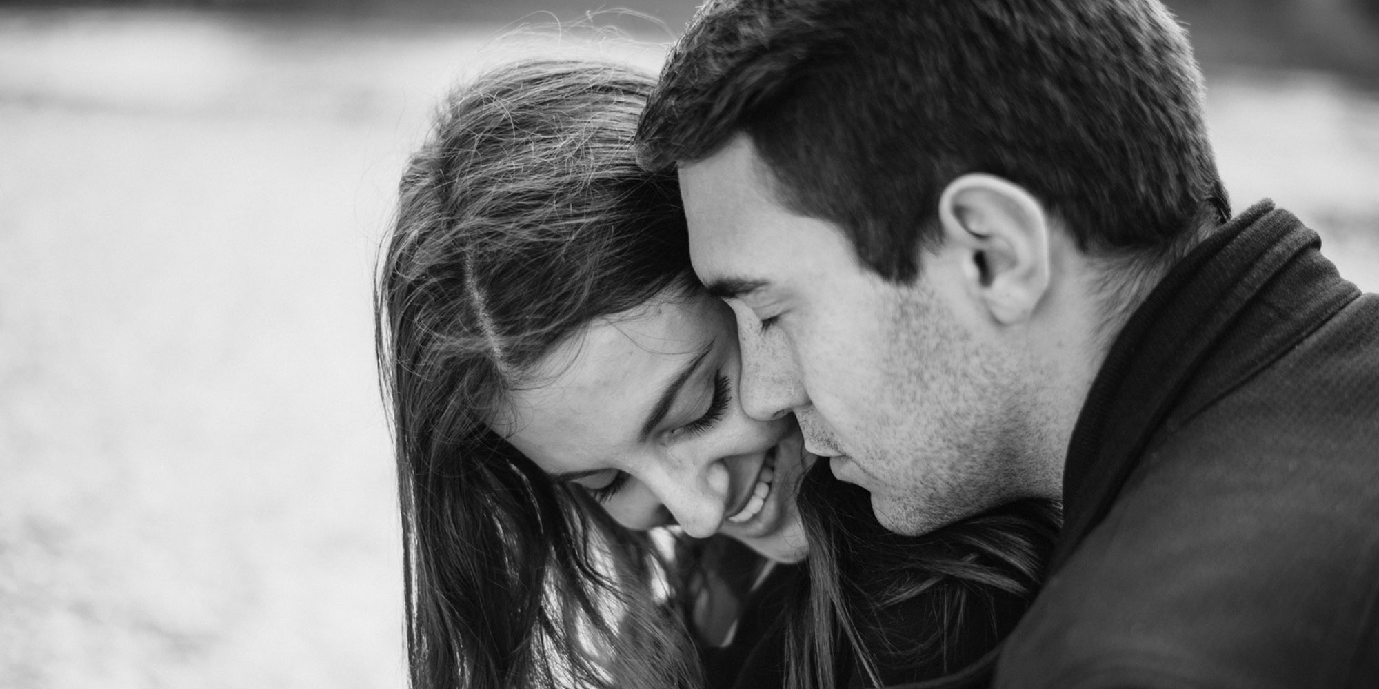 Судьба сведет с любимым человеком. Судьба свела нас. Ты настоящий. Судьба сведет с любимым человеком. Мужчина и женщина тонкие нити стихи.