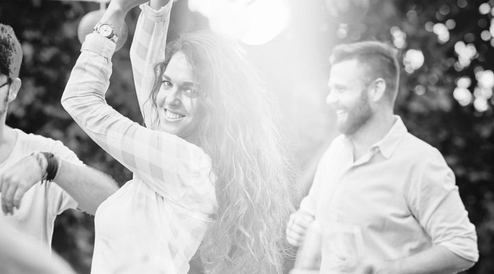 Halve sandheder om ekstroverte mennesker .