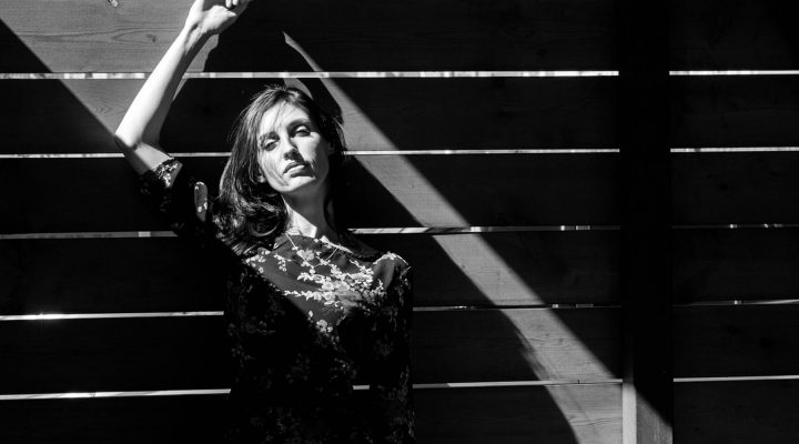 Skyggearbejde: En hyldest til det du ikke vil være .